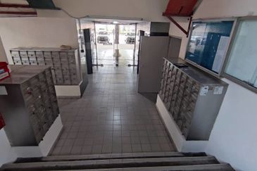 Anjung Hijau (Greenfield Apartment)