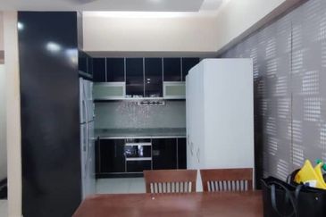 Anjung Hijau (Greenfield Apartment)