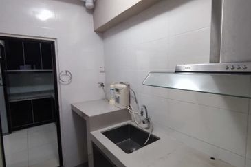 Anjung Hijau (Greenfield Apartment)