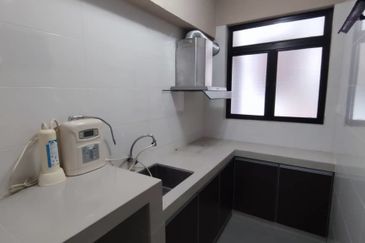 Anjung Hijau (Greenfield Apartment)