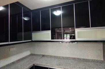 Anjung Hijau (Greenfield Apartment)