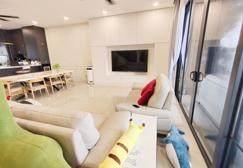 Lucent Residence @ twentyfive.7