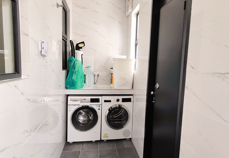 Lucent Residence @ twentyfive.7