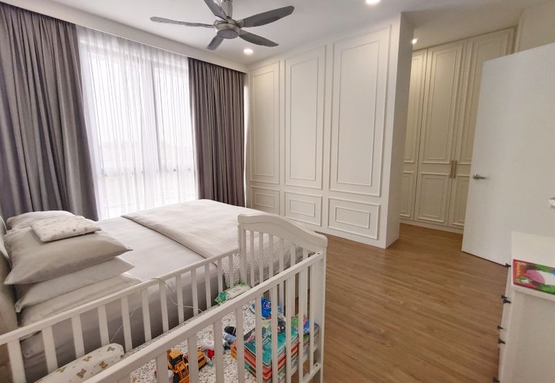 Lucent Residence @ twentyfive.7