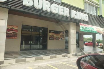 2 Sty Terrace House Bandar Saujana Putra Hot Spot Near Kota Kumuning 📢100% Loan✅ Low Depo🔥❗Near Shops Non Bumi Lot 