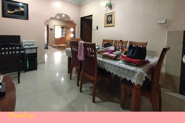 Taman Mawar, Bandar Kinrara Puchong