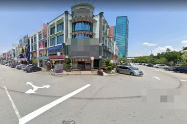 Bandar Puteri Puchong, Puchong, Corner Shop for rent