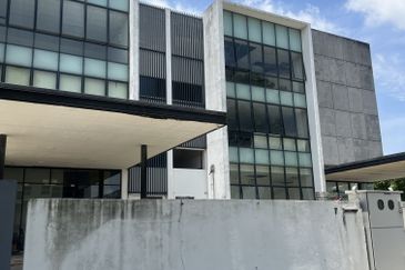 Bandar Baru Sg buloh Industrial park  factory for Sale 