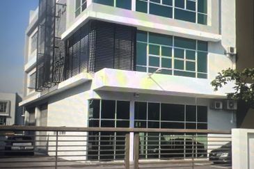 Bandar Baru Sg buloh Industrial park  factory for Sale 