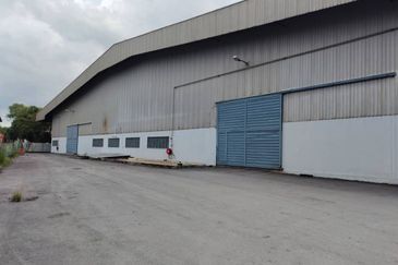 West Port, Pulau Indah