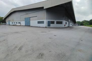 West Port, Pulau Indah