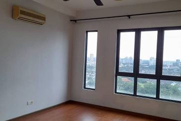 Zefer Hill Residence