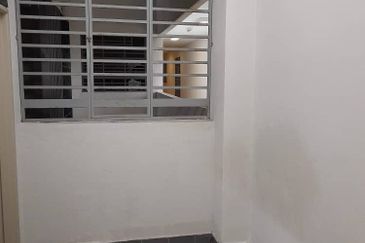 Zefer Hill Residence