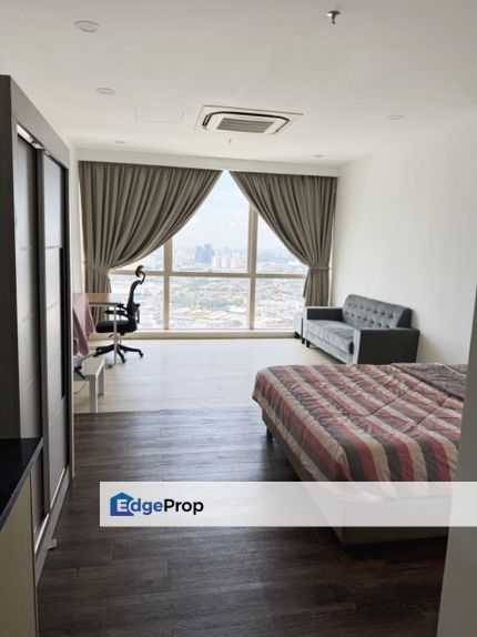 Pinanncle Petaling Jaya short walk to LRT Station for sale, Selangor, Petaling Jaya