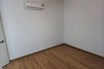 Lake Point Residence