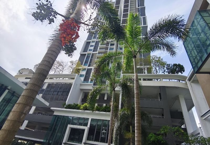 Lake Point Residence