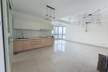 Lake Point Residence