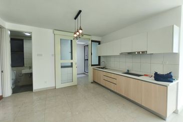 Lake Point Residence