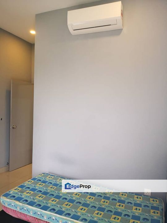 Green Park Residence High Floor Unit for Sale!, Selangor, Seri Kembangan