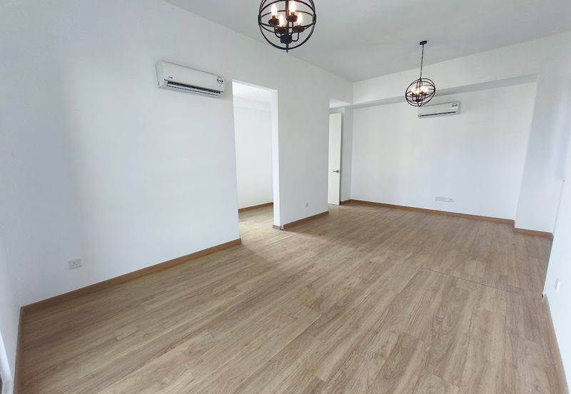 Lake Point Residence