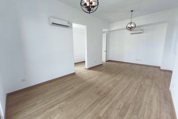 Lake Point Residence