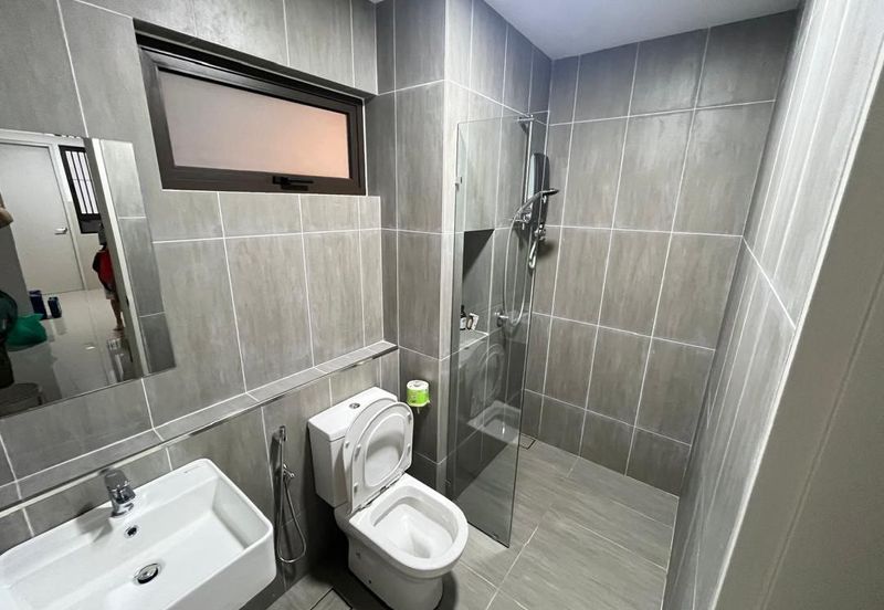 THE PULSE RESIDENCE & THE PULSE