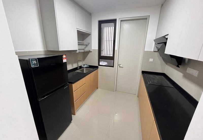 THE PULSE RESIDENCE & THE PULSE