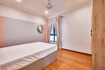 Zefer Hill Residence