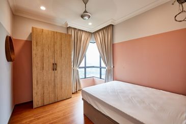 Zefer Hill Residence