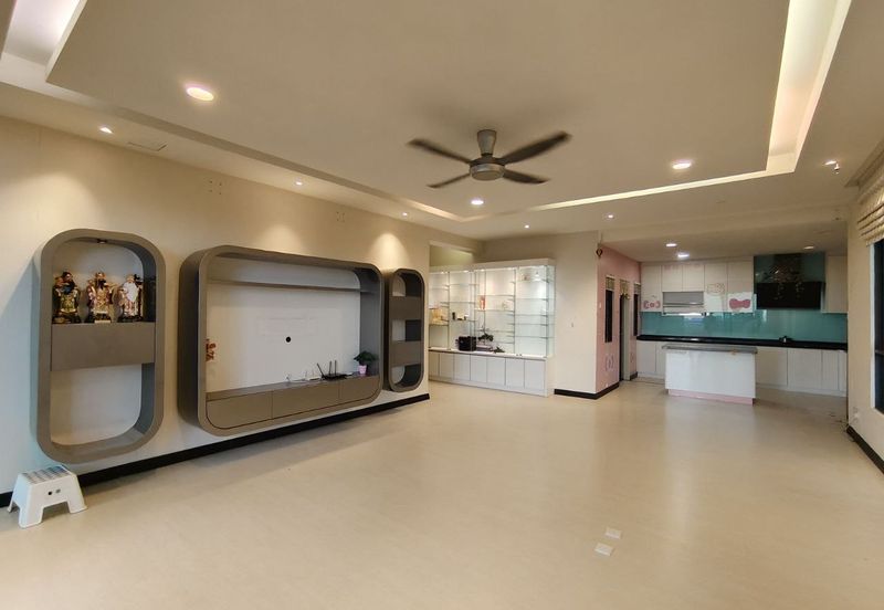 Zefer Hill Residence