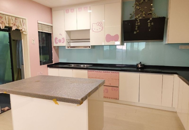 Zefer Hill Residence