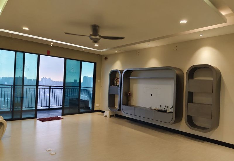 Zefer Hill Residence