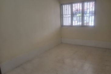 Taman Kinrara Seksyen 1