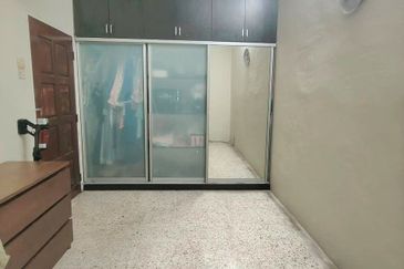 Jalan Taman Kinrara 5/15