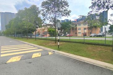 Ayden Townhouse Warisan Puteri