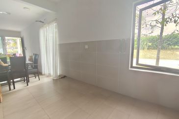 Ayden Townhouse Warisan Puteri