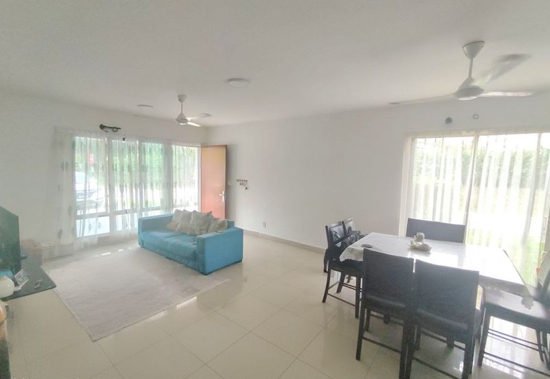 Ayden Townhouse Warisan Puteri