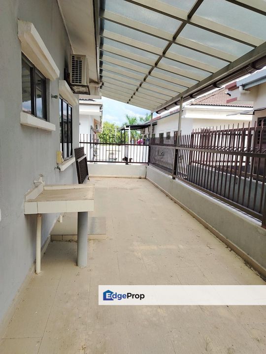 Semi-Detached House for Sale, Banting near to WCE, Selangor, Banting