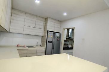 Zefer Hill Residence