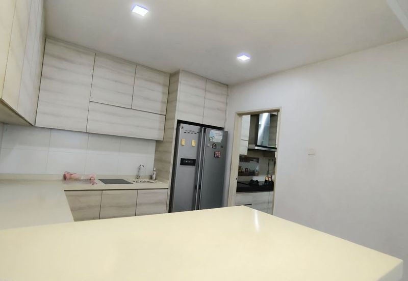 Zefer Hill Residence