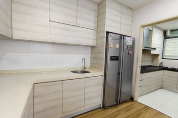 Zefer Hill Residence