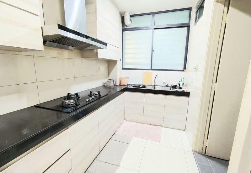 Zefer Hill Residence