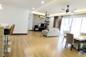 Zefer Hill Residence