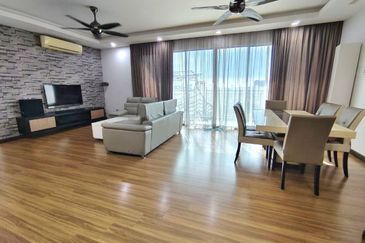 Zefer Hill Residence