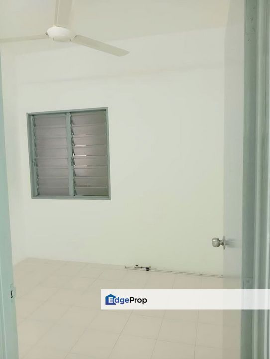 FIRE SALE! Sierra Residence Unit for Sale!, Selangor, Bandar Kinrara Puchong