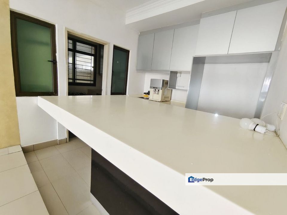 Atmosfera Condominium Limited Corner Unit for Sale!, Selangor, Puchong