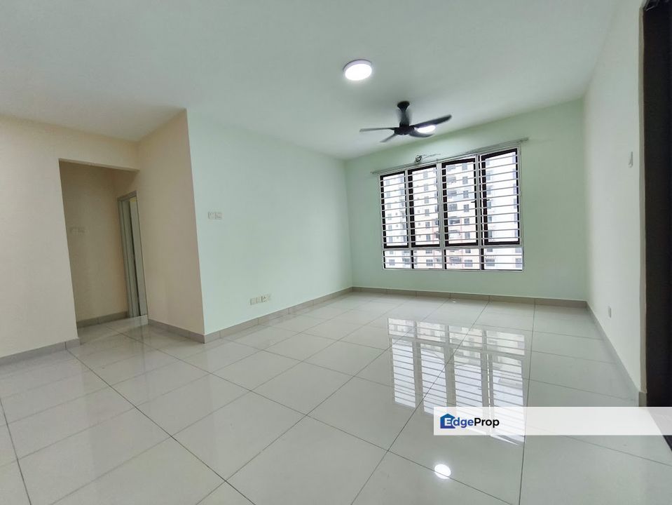 Atmosfera Condominium Newly Renovated Unit for Sale!, Selangor, Puchong