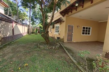 Big Corner Subang Jaya USJ Putra Height Bunglow Land with Huge Land Masion Land 13500sq