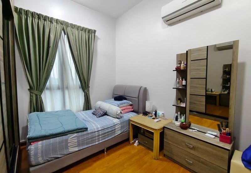 Zefer Hill Residence