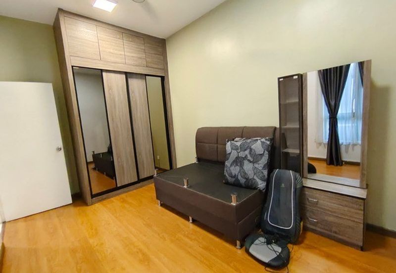 Zefer Hill Residence